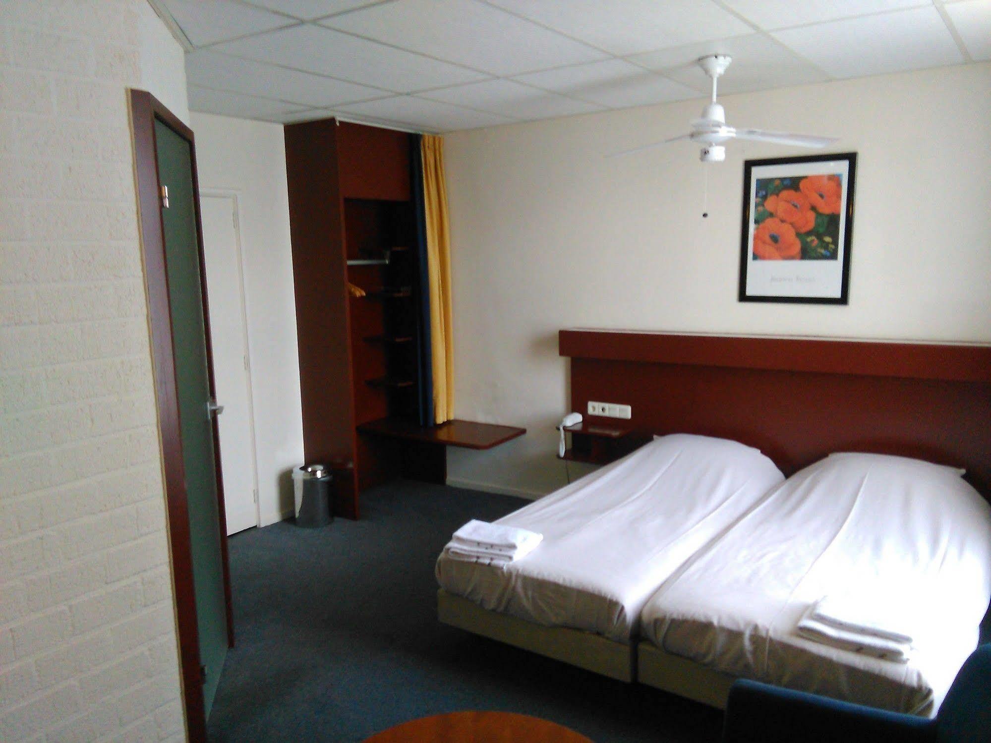 Eurohotel Leeuwarden Extérieur photo