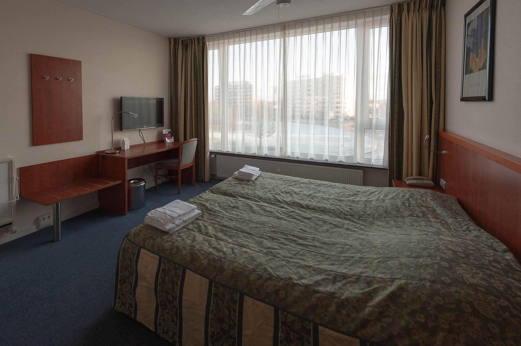 Eurohotel Leeuwarden Extérieur photo