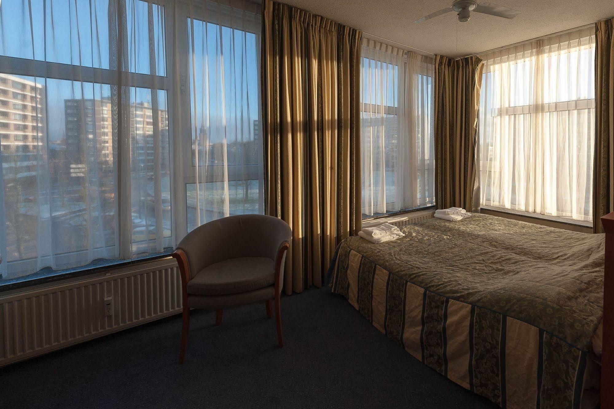 Eurohotel Leeuwarden Extérieur photo